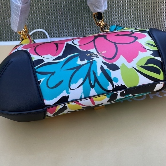 Michael Kors Collection Bancroft Medium Floral Calf Leather Shoulder Bag - Picture 12 of 12